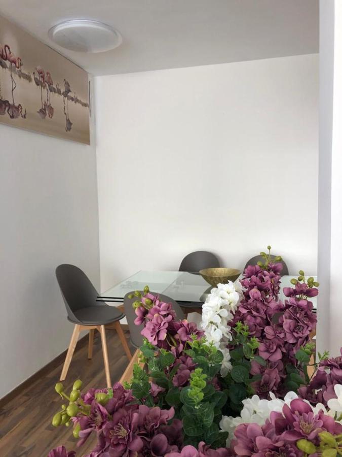 Sky Home Apartment Jabotinsky 8 Bat Yam Exterior foto